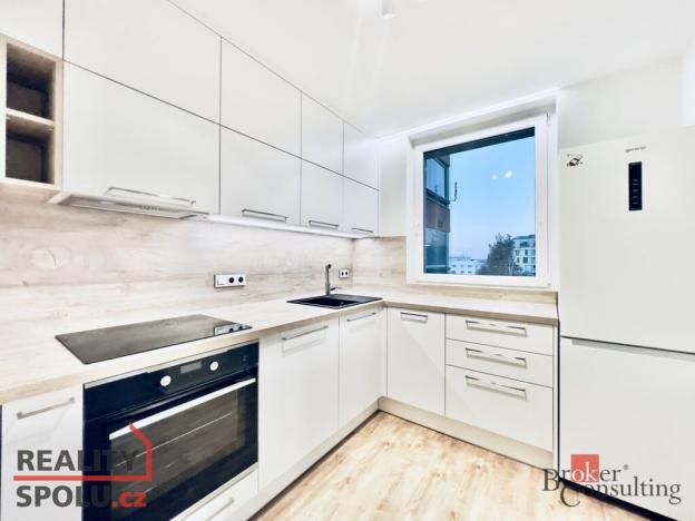 Pronájem bytu 3+1, Praha - Michle, Pod dálnicí, 83 m2