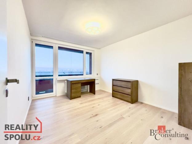 Pronájem bytu 3+1, Praha - Michle, Pod dálnicí, 83 m2