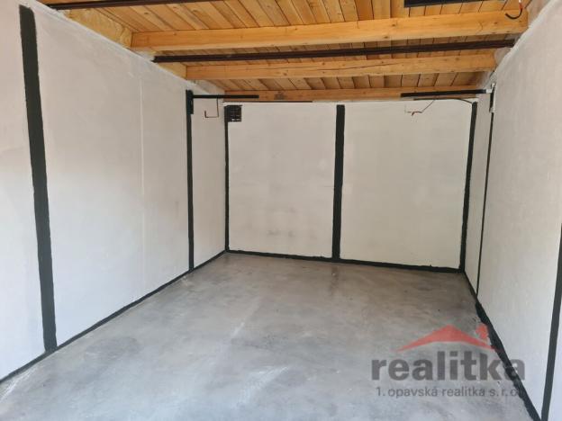 Prodej garáže, Opava - Předměstí, Čajkovského, 19 m2