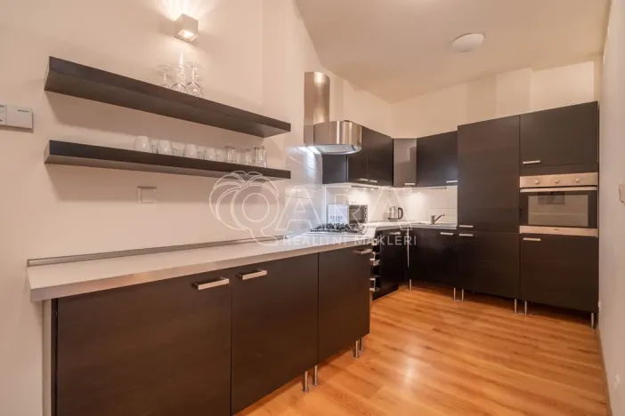 Pronájem bytu 2+kk, Praha, Mánesova, 55 m2