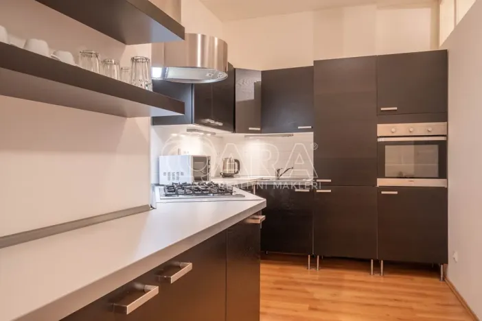 Pronájem bytu 2+kk, Praha, Mánesova, 55 m2