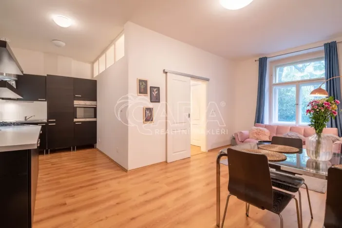 Pronájem bytu 2+kk, Praha, Mánesova, 55 m2