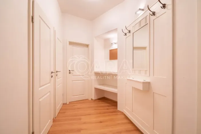 Pronájem bytu 2+kk, Praha, Mánesova, 55 m2