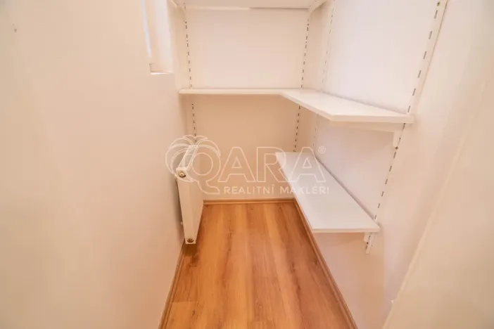 Pronájem bytu 2+kk, Praha, Mánesova, 55 m2