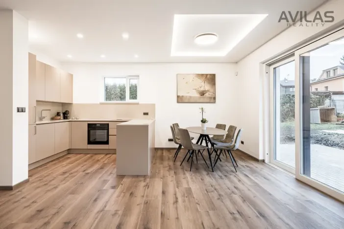 Prodej rodinného domu, Čerčany, Na okraji, 183 m2