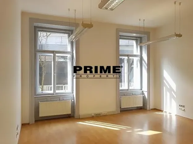 Pronájem kanceláře, Praha - Smíchov, Štefánikova, 75 m2