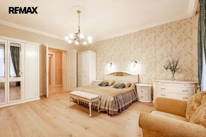 Pronájem bytu 3+1, Karlovy Vary, Dr. Davida Bechera, 130 m2