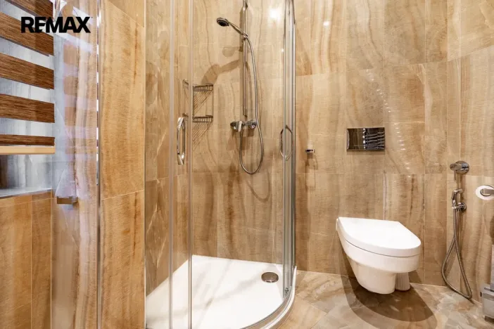 Pronájem bytu 3+1, Karlovy Vary, Dr. Davida Bechera, 130 m2