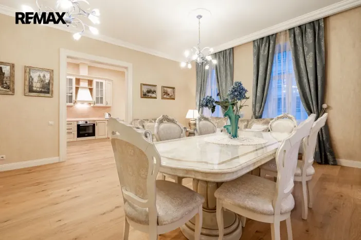 Pronájem bytu 3+1, Karlovy Vary, Dr. Davida Bechera, 130 m2