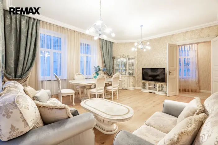 Pronájem bytu 3+1, Karlovy Vary, Dr. Davida Bechera, 130 m2