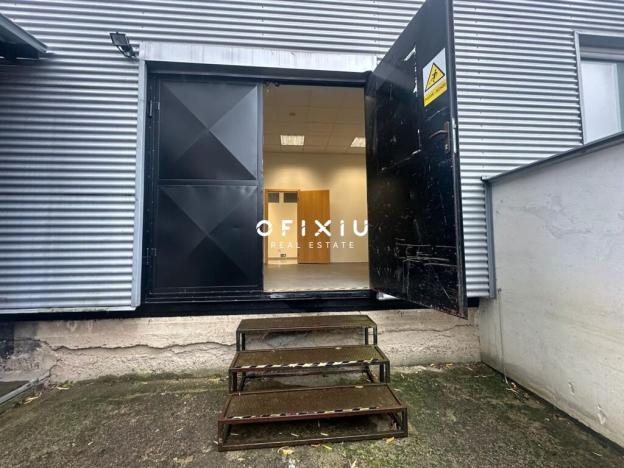 Pronájem kanceláře, Brno, Traťová, 204 m2