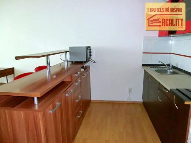 Pronájem bytu 1+kk, Hradec Králové, třída Edvarda Beneše, 30 m2