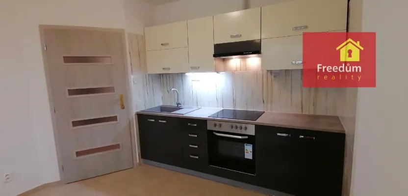 Prodej bytu 3+1, Teplice - Trnovany, Antonína Sochora, 71 m2