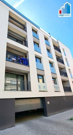 Pronájem garážového stání, Plzeň - Jižní Předměstí, Na Jíkalce, 15 m2