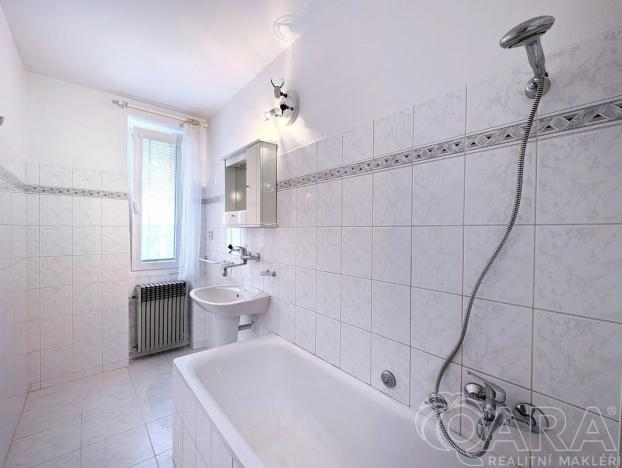 Prodej bytu 3+1, Praha, Svépomoci, 89 m2