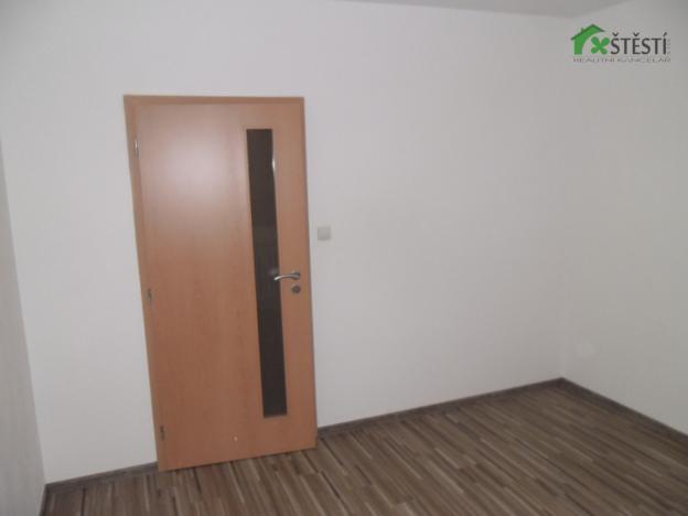 Pronájem bytu 2+1, Třebíč - Nové Dvory, Tolstého, 54 m2