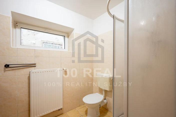 Pronájem bytu 2+kk, Nechanice, Husovo nám., 61 m2