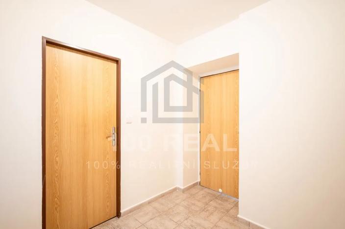 Pronájem bytu 2+kk, Nechanice, Husovo nám., 61 m2