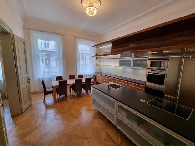 Pronájem bytu 3+1, Praha - Nové Město, Jungmannovo náměstí, 129 m2