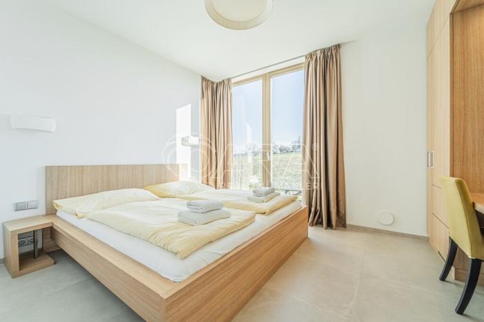 Prodej bytu 2+kk, Mladé Buky, 52 m2