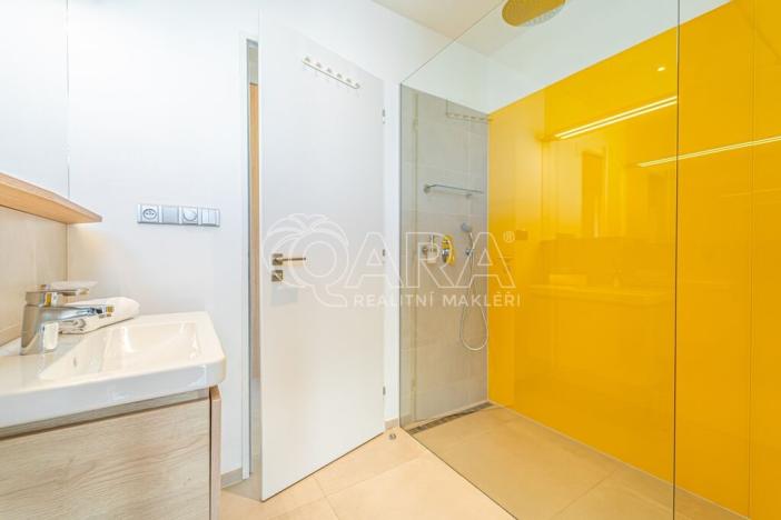 Prodej bytu 2+kk, Mladé Buky, 52 m2