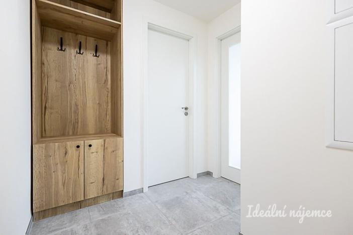 Pronájem bytu 2+kk, Praha - Modřany, Mezi vodami, 59 m2