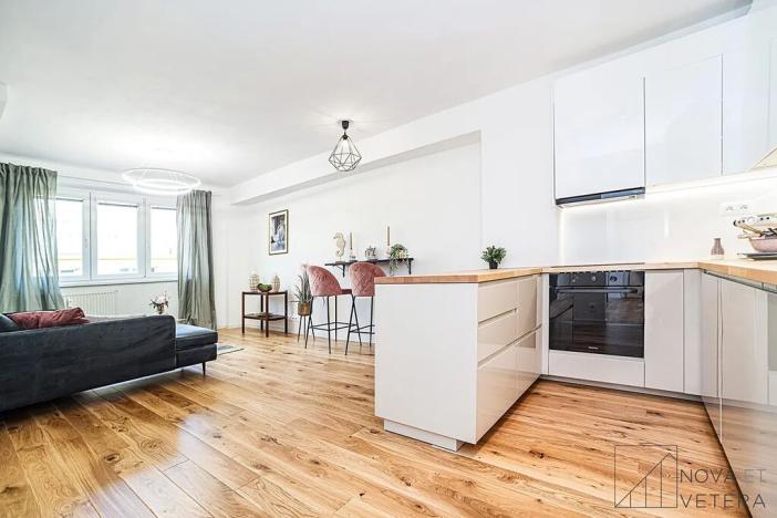 Prodej bytu 5+kk, Praha - Bohnice, Feřtekova, 88 m2