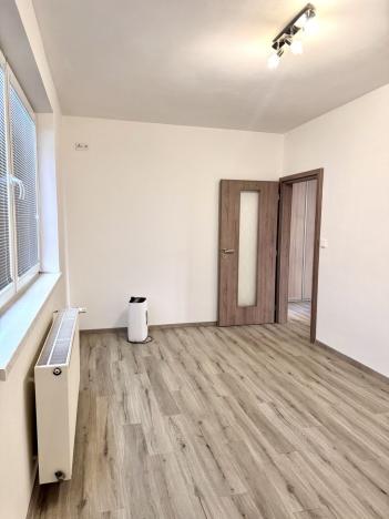 Pronájem bytu 3+1, Hrochův Týnec, 67 m2