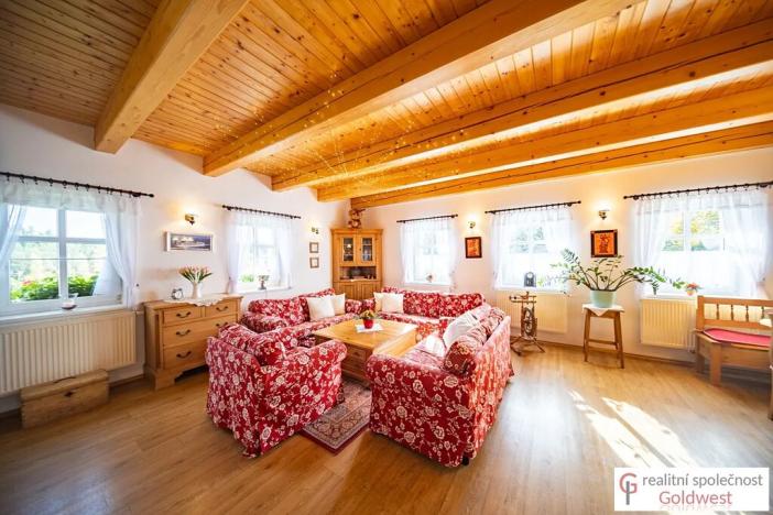 Prodej rodinného domu, Cvikov, 210 m2