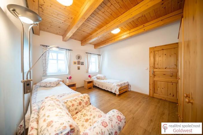 Prodej rodinného domu, Cvikov, 210 m2