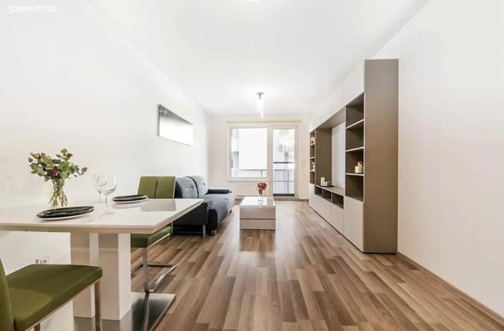 Pronájem bytu 2+kk, Praha - Strašnice, Zvěřinova, 60 m2