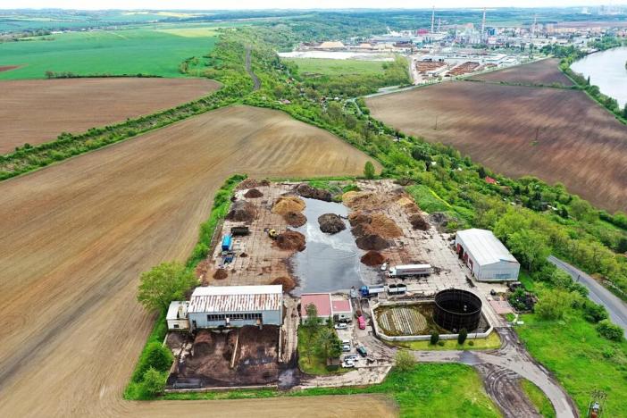 Prodej komerčního pozemku, Štětí, 43932 m2