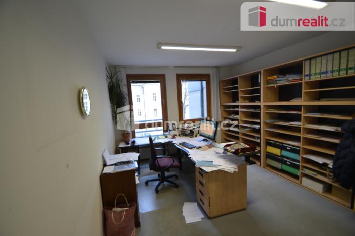 Pronájem kanceláře, Praha - Vinohrady, Záhřebská, 94 m2