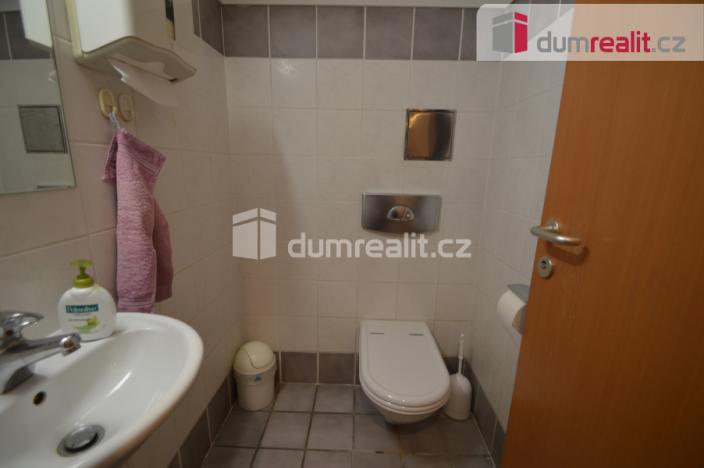 Pronájem kanceláře, Praha - Vinohrady, Záhřebská, 94 m2