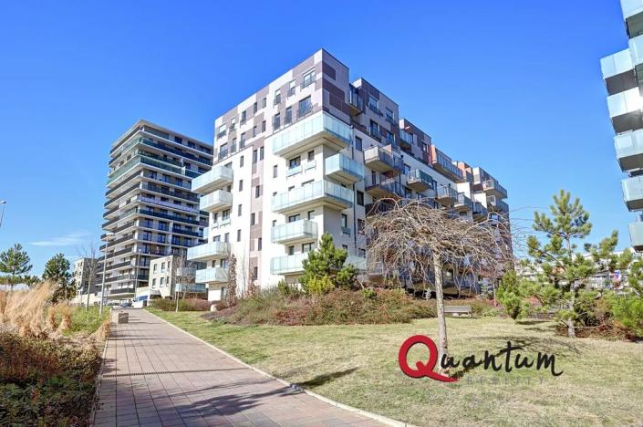 Pronájem garážového stání, Praha - Stodůlky, Svitákova, 15 m2