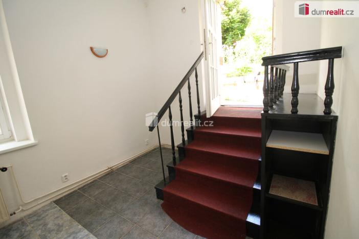 Pronájem kanceláře, Mariánské Lázně, Hlavní třída, 67 m2