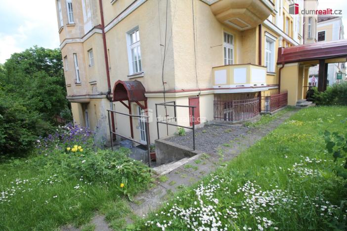 Pronájem kanceláře, Mariánské Lázně, Hlavní třída, 67 m2