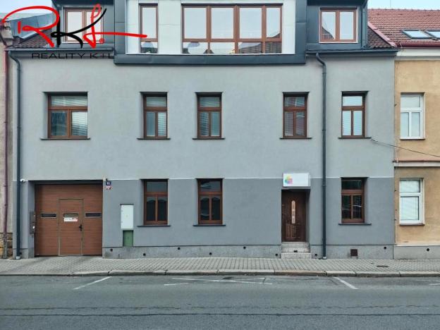 Pronájem kanceláře, Mladá Boleslav, Husova, 74 m2