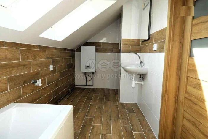 Prodej bytu 3+kk, Týnec nad Labem, Masarykovo náměstí, 68 m2