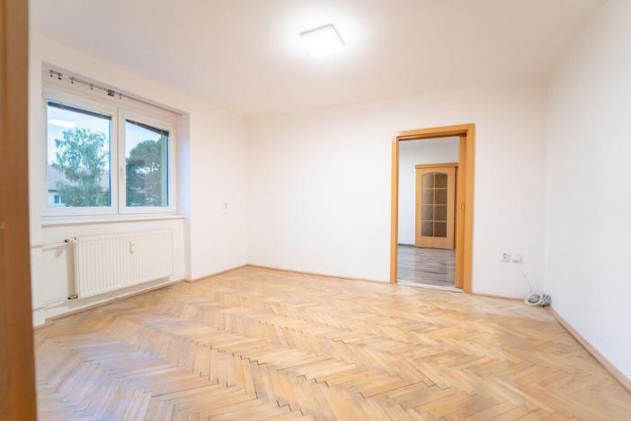 Pronájem bytu 3+1, Chvaletice, Obránců míru, 54 m2