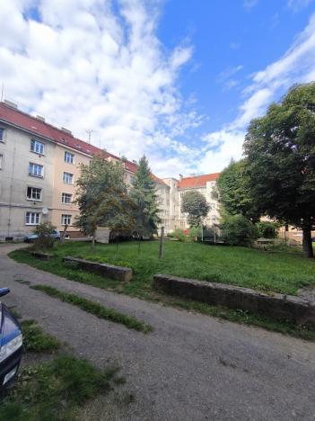 Prodej bytu 2+kk, Karlovy Vary - Rybáře, Rohová, 40 m2