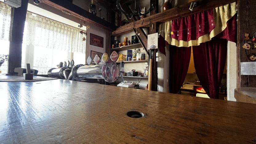 Pronájem restaurace, Liblice, 392 m2