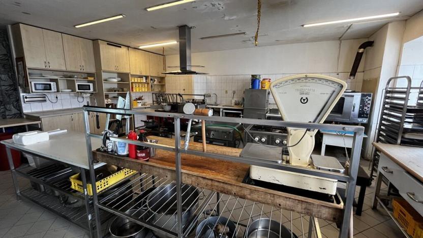 Pronájem restaurace, Liblice, 392 m2