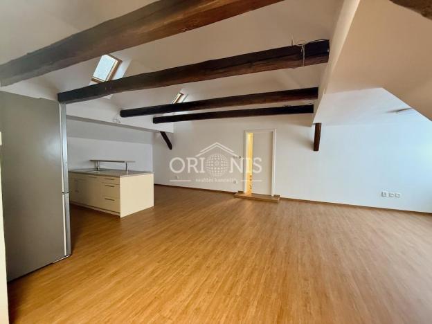 Pronájem bytu 2+kk, Kadaň, Mírové náměstí, 100 m2