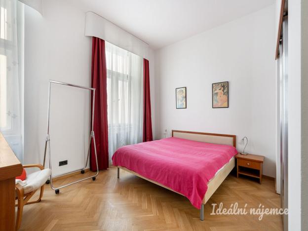 Pronájem bytu 2+1, Praha - Staré Město, Týnská ulička, 71 m2