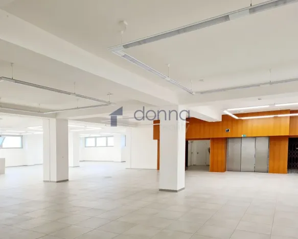Pronájem obchodního prostoru, Praha, Na Poříčí, 600 m2