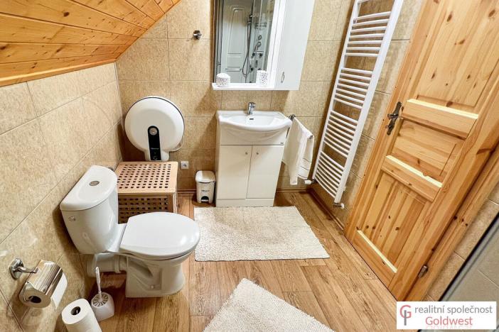 Prodej rodinného domu, Cvikov - Naděje, 210 m2