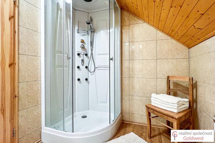 Prodej rodinného domu, Cvikov - Naděje, 210 m2