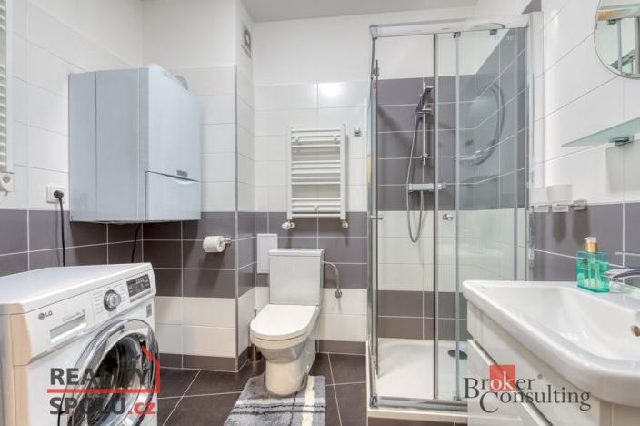 Pronájem bytu 2+kk, Praha - Michle, Magistrů, 49 m2