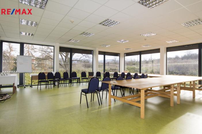 Pronájem kanceláře, Ústí nad Labem - Předlice, náměstí Prokopa Velikého, 24 m2